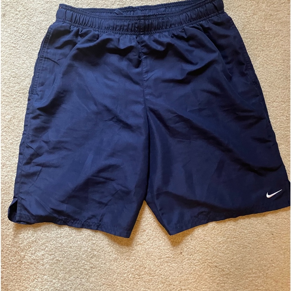 NIKE- shorts workout/swim men’s medium